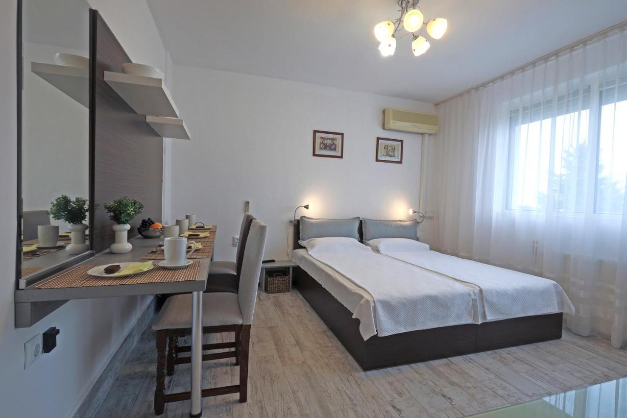 Kabakum Apartments Alen Mak Златни пясъци Екстериор снимка