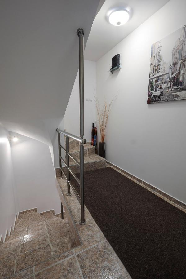 Kabakum Apartments Alen Mak Златни пясъци Екстериор снимка