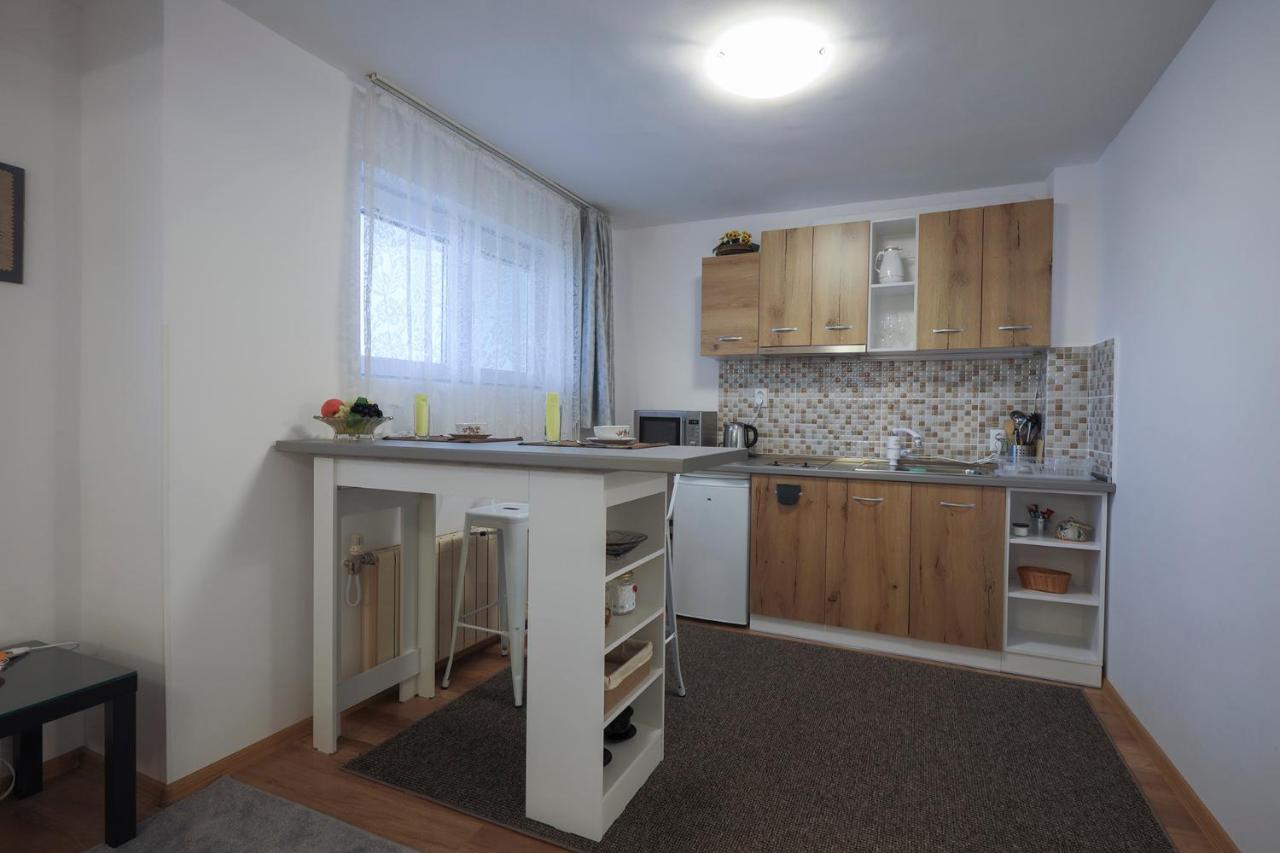 Kabakum Apartments Alen Mak Златни пясъци Екстериор снимка